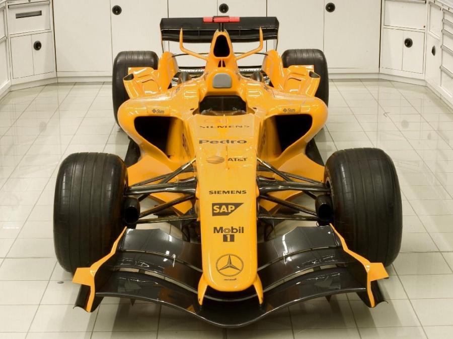  McLaren Mercedes-Benz MP4-20 2005 года  (фото 5 из 9)